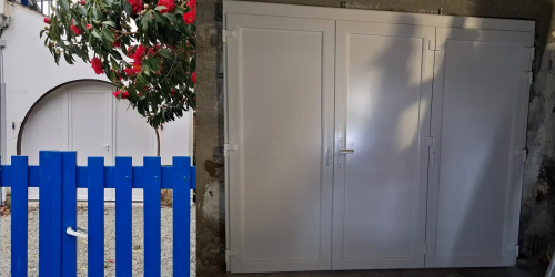 Pose d'une porte de garage
