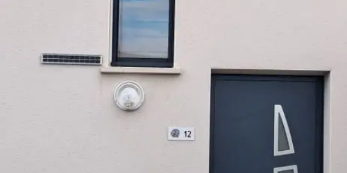 Pose volet roulant solaire